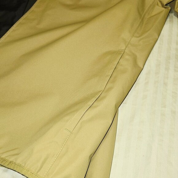 BARBOUR Korbel Waterproof Jacket in Amber Green - Picture 7 of 11